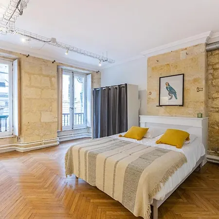 Апартаменты Guestready - Loft - Place De La Bourse Бордо